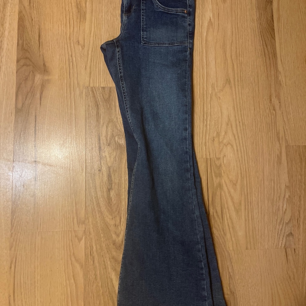 Garage low rise flare size 7